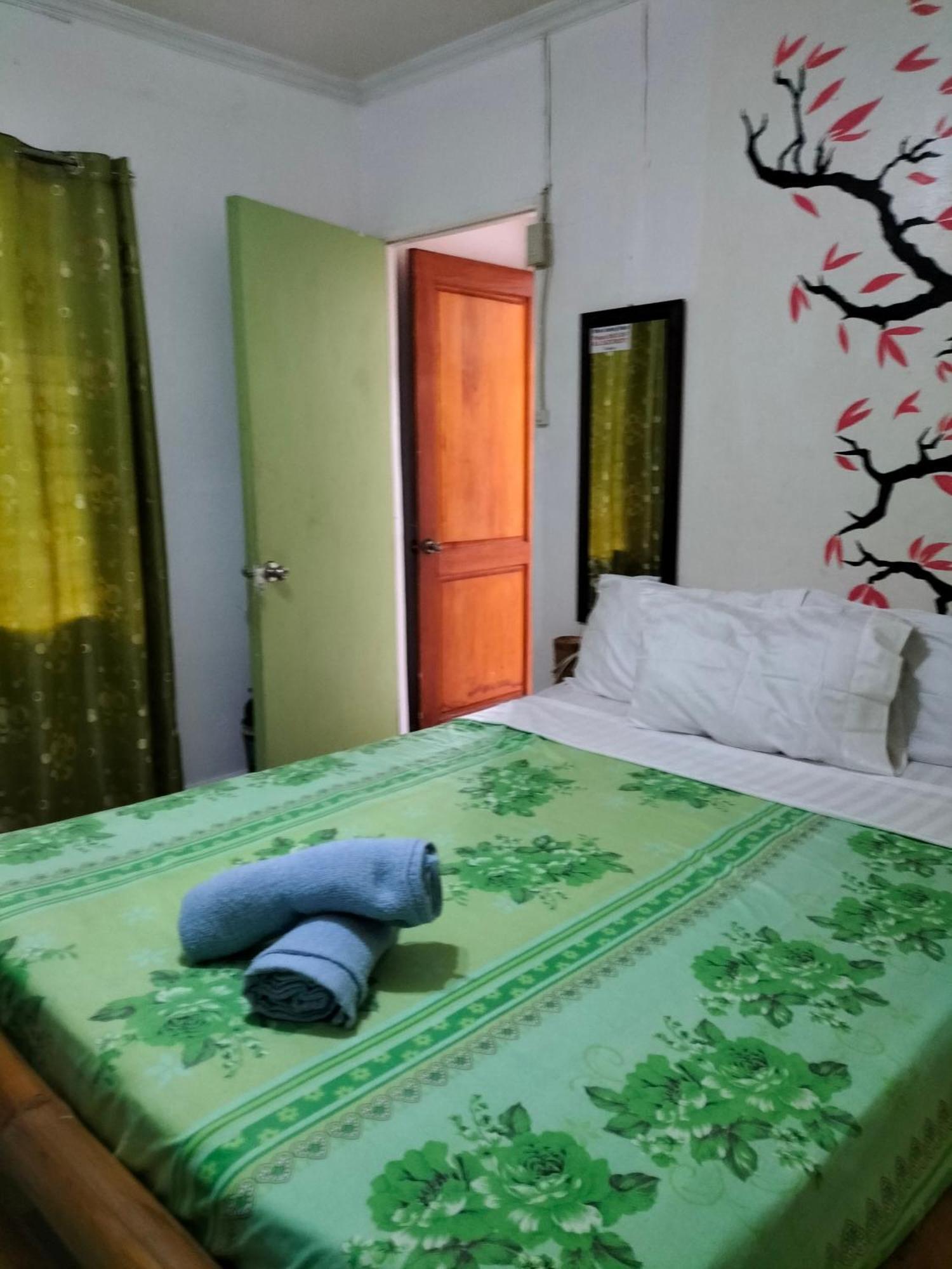 Cronin Residence Resort Oslob Eksteriør bilde